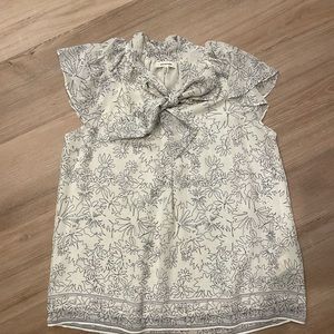 S Max Studio Black & White Floral Top w/ Tie Front - worn once or twice